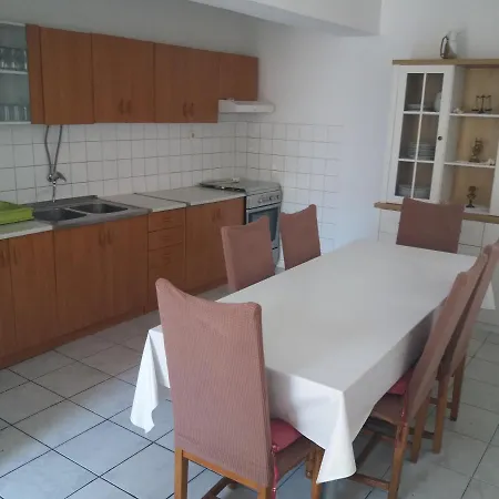 Apartment Apartman U Centru *